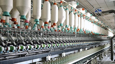 ‘ஜாப் ஒர்க்’ நிறுவனங்கள் 20% கட்டணம் உயர்த்த முடிவு - திருப்பூர் தொழில் துறையினர் பாதிப்பு