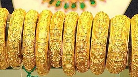 தங்கம் விலை பவுனுக்கு ரூ.800 உயர்வு: இன்றைய சந்தை நிலவரம் என்ன?