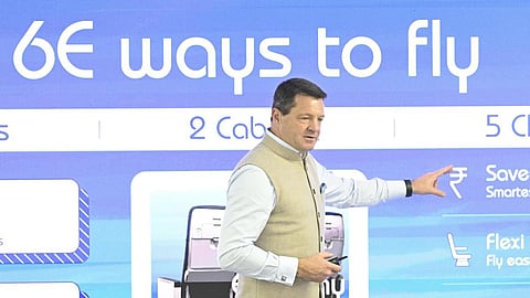 இண்டிகோ ஏர்லைன்ஸ் சிஇஓ திடீர் ராஜினாமா! - பின்னணி என்ன?