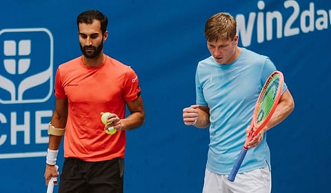 ​கால் இறு​தி​யில் பாம்ப்ரி, கோரன்​சன் ஜோடி 