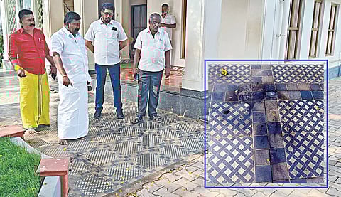 காரைக்குடி சுப்பிரமணியபுரம் முதல் வீதியில் உள்ள கார்த்தி சிதம்பரம் எம்.பி. அலுவலகத்தில் பெட்ரோல் குண்டு வீசிய இடத்தை பார்வையிட்ட மாங்குடி எம்எல்ஏ உள்ளிட்டோர். (உள்படம்) பெட்ரோல் குண்டு வீசிய இடம்.