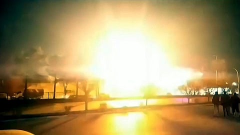 ஓமனில் ட்ரோன் தாக்குதல் - 2 இந்தியர்கள் உயிரிழப்பு; 10 பேர் காயம்