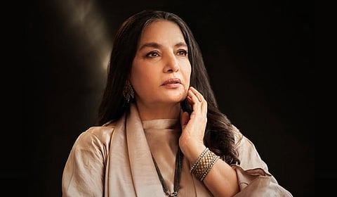 குத்​துப் பாடல்​ வரி​கள்: ஷபானா ஆஸ்மி வருத்தம்