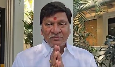 எம்​.ஜி.ஆர் பற்றி அவதூறு பேச்சு: மன்​னிப்பு கேட்​டார் ராஜேந்திர பிரசாத்