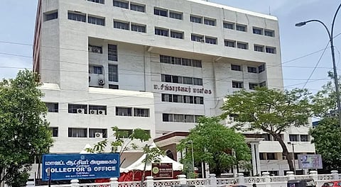 வளைகுடா நாடுகளில் சிக்கியுள்ள மீனவர்களை மீட்க உதவி எண்கள்: சென்னை மாவட்ட ஆட்சியர் அறிவிப்பு