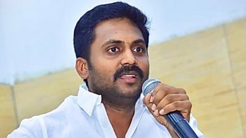 திமுக மாணவரணி செயலாளர் மாற்றம் - காரணம் என்ன ?