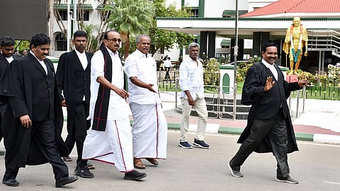 உயர் நீதிமன்ற மதுரை அமர்வில்&nbsp;வைகோ |&nbsp;படம்: நா.தங்கரத்தினம்