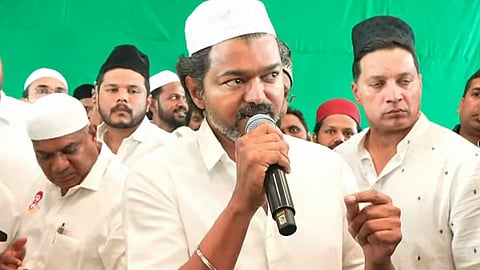 இஃப்தார் நோன்பு நிகழ்ச்சியில் விஜய்