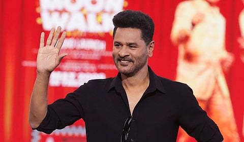 ​மும்பை வீடு​களை ரூ.14.80 கோடிக்கு விற்​றார் பிரபுதேவா