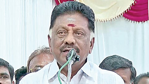 கடமலைக்குண்டுவில் நடந்த திமுக பிரச்சார கூட்டத்தில் பேசிய ஓ.பன்னீர்செல்வம்.