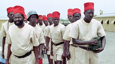 The Camp Thiaroye: காலனி ஆதிக்கத்துக்கு எதிரான திரைப்படம் | சினிமாவும் அரசியலும் 23