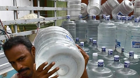 சென்னையில் 20 லிட்டர் கேன் குடிநீர் விலை ரூ.5 உயர்வு