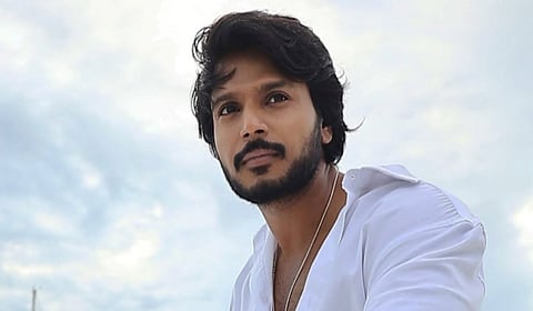 ஃபேன்​டசி த்ரில்​லர் கதையில் சந்தீப் கிஷன்