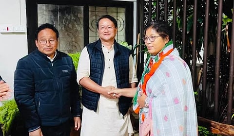 அசாம் பாஜகவில் மீண்டும் சீட் வழங்காததால் அதிருப்தி: கடைசி நாளில் காங்கிரஸில் சேர்ந்து மனுத் தாக்கல் செய்த அமைச்சர்