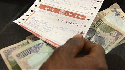 உறுதி செய்யப்பட்ட ரயில் டிக்கெட்டை 72 மணி நேரத்துக்கு முன்பு ரத்து செய்தால் முழு கட்டணத்தையும் திரும்பப் பெறலாம்