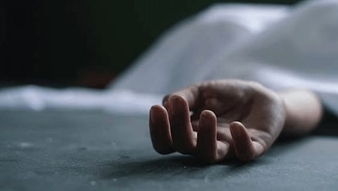 நெல்லை அருகே 8-வது நாளாக விவசாயி உடலை வாங்க மறுத்து தொடர் போராட்டம்