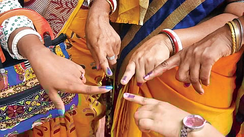 புதுவையில் பெண் வேட்பாளர்களுக்கு வாய்ப்பு தராத திமுக, பாஜக, அதிமுக