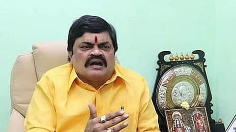 ராஜேந்திர பாலாஜி தொகுதி மாறியதன் பின்னணி என்ன?