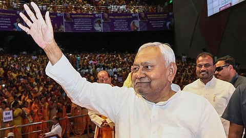 நிதிஷ் குமார்