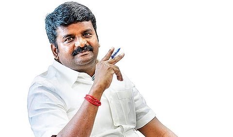 அதிருப்தியாளர்களுக்கு பதவி - தாஜா செய்து தக்க வைக்கும் சி.விஜயபாஸ்கர்