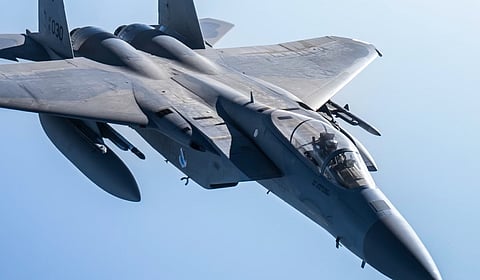 அமெரிக்காவின் எப்-35, எப்-15 விமானத்தை சுட்டு வீழ்த்தினோம்: ஈரான் ராணுவம் தகவல் 