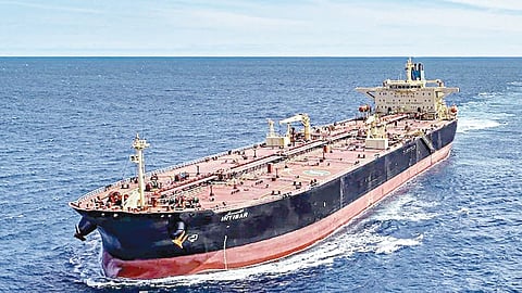ஈரானிய கச்சா எண்ணெய்யுடன் 7 ஆண்டுகளுக்குப் பிறகு இந்தியா நோக்கி வந்த ‘பிங் ஷுன்’ டேங்கர் கப்பல்.