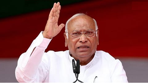 காங்கிரஸ் கட்சியின் தலைவர் மல்லிகார்ஜுன கார்கே