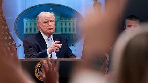 டொனால்ட் ட்ரம்ப்