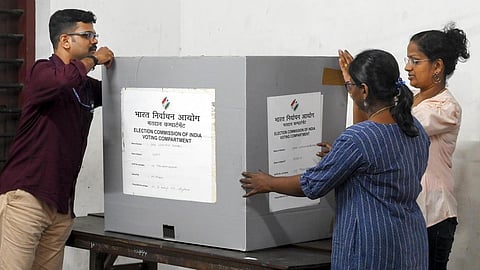 புதுச்சேரி, அசாம், கேரளாவில் வாக்குப் பதிவு தொடங்கியது