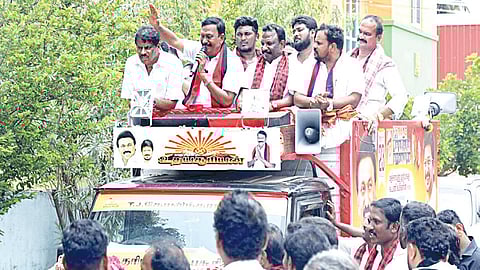 கும்மிடிப்பூண்டி தொகுதியில் வளர்ச்சி திட்டங்கள் நிறைவேற்றம்: திமுக வேட்பாளர் டி.ஜெ.கோவிந்தராஜன் பெருமிதம்