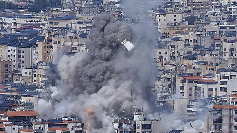 போர் செய்திகளை வைத்து கோடிக்கணக்கில் லாபம் ஈட்டிய வர்த்தகர்கள் 