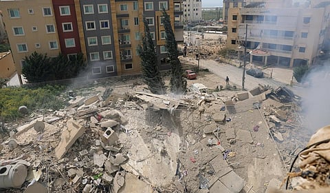 போர் நிறுத்தத்துக்கு நடுவே லெபனான் மீதான தாக்குதலுக்கு பதிலடியாக இஸ்ரேல் மீது ஈரான் ஏவுகணை தாக்குதல்