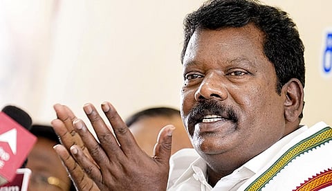 பொறுப்பு மகளிர் காங்கிரஸ் தலைவர் நியமன சர்ச்சை: செல்வப்பெருந்தகை, ஹசீனா ஆதரவாளர்கள் மோதல்