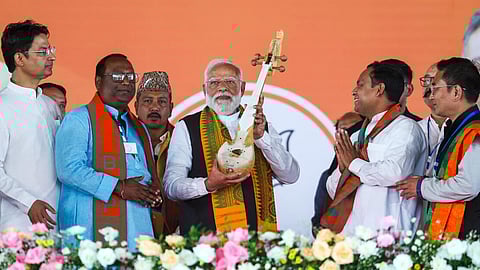 மேற்கு வங்கத்தில் மீன் உற்பத்தியில் அலட்சியம்: மம்தா அரசு மீது பிரதமர் மோடி குற்றச்சாட்டு