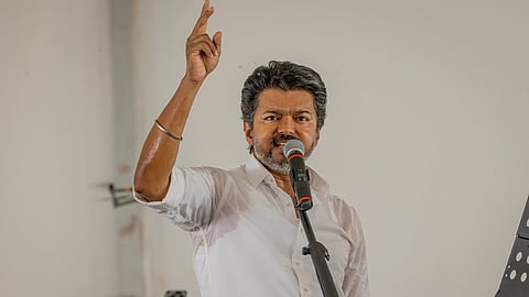 விஜய் 