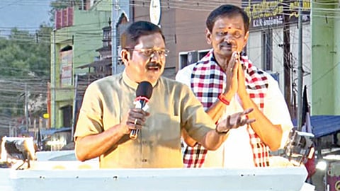 “துரியோதன கும்பலிடம் போய் சேர்ந்த ஓபிஎஸ்” - போடியில் டிடிவி.தினகரன் காரசாரம்