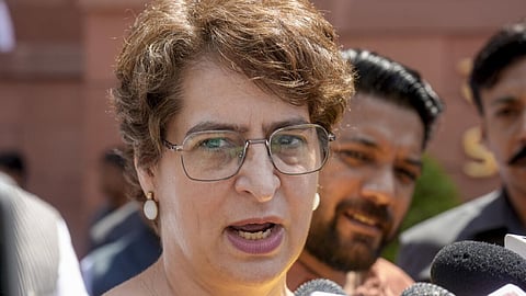 “பழைய மகளிர் இட ஒதுக்கீடு மசோதாவை கொண்டுவரத் தயாரா?” - மத்திய அரசுக்கு பிரியங்கா காந்தி சவால்