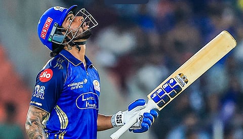 திலக் வர்மா அதிரடி சதம்: குஜராத் அணியை 100 ரன்களில் சுருட்டிய மும்பை இந்தியன்ஸ் 