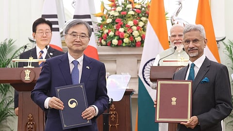 பிரதமர் மோடியுடன் தென் கொரிய அதிபர் சந்திப்பு - இரு நாடுகள் இடையே 15 ஒப்பந்தங்கள் கையெழுத்து