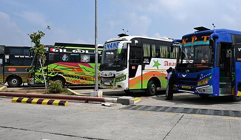 ஆம்னி பேருந்துகள் அதிக கட்டணம் வசூல் செய்தால் நடவடிக்கை - போக்குவரத்து துறை எச்சரிக்கை