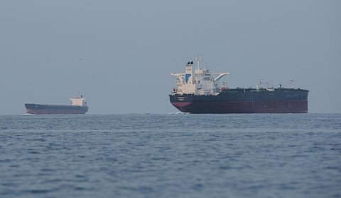 ஹார்முஸ் ஜலசந்தியில் 14 இந்திய கப்பல்களை பத்திரமாக வெளியேற்ற அரசு தீவிரம்