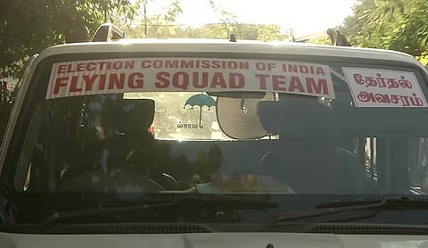 திருப்பரங்குன்றத்தில் வாக்காளர்களுக்கு பணப் பட்டுவாடா புகார்: திமுக நிர்வாகி ரூ.50 லட்சத்துடன் கைது