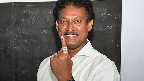 அமைச்சர் அன்பில் மகேஸ்