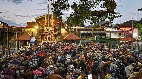 கடவுள் நம்பிக்கையில் தலையிட முடியாது: சபரிமலை வழக்கில் வாதம்