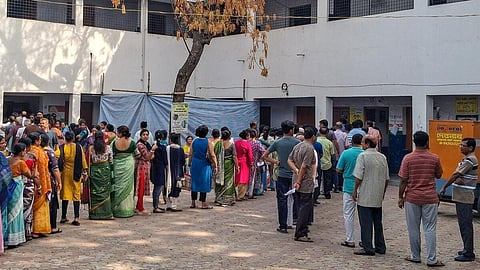 மேற்கு வங்கம்: முற்பகல் 11 மணி நிலவரப்படி 41.11% வாக்குகள் பதிவு