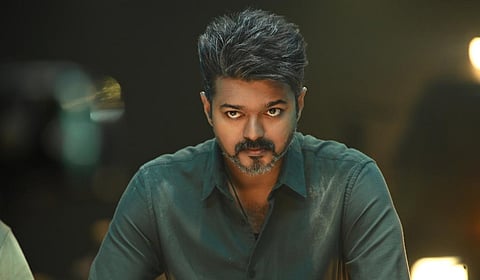 ‘லீக்’ விவகாரம்: படத்தொகுப்பாளர் சங்கத்தில் இருந்து ‘ஜனநாயகன்’ எடிட்டர் இடைநீக்கம்