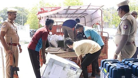 சென்னையில் வாக்கு எண்ணும் மையங்களில் 4 அடுக்கு பாதுகாப்பு: காவல் ஆணையர் தகவல்