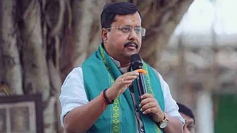 “ராகுல் முதிர்ச்சியற்ற அரசியல்வாதி” - பாஜக தலைவர் நிதின் விமர்சனம்