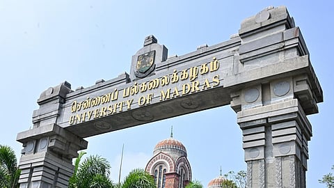 தேர்வு செலவின நிதி ரூ.50 லட்சம் நிலுவை - சென்னை பல்கலை. மீது ஆசிரியர் சங்கம் புகார்