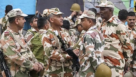 மேற்கு வங்கத்தில் 2-ம் கட்ட வாக்குப் பதிவுக்கு பலத்த பாதுகாப்பு: தேர்தல் ஆணையம் அதிரடி நடவடிக்கை